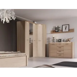 Шкаф трехдверный 